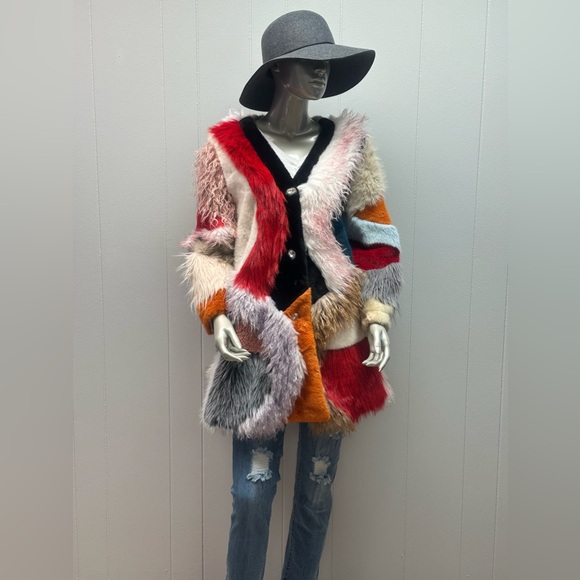 Patch it Faux Fur Coat - Picture 3 of 7